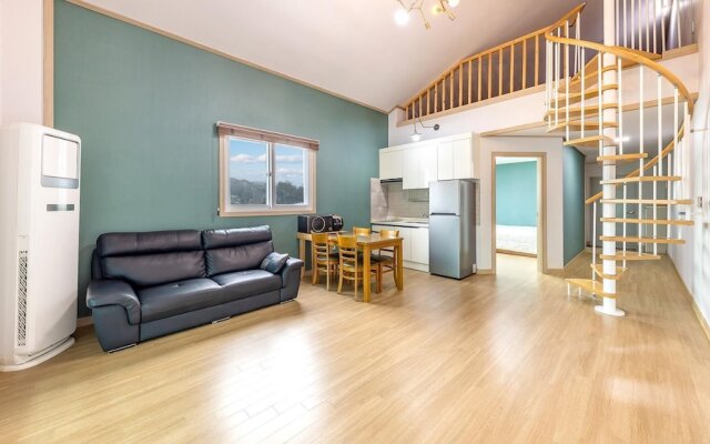 Gapyeong Walkingoncloud Pension&glamping