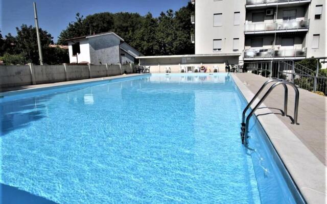 ELENA ATTICO con TERRAZZA, SOLARIUM VISTA MARE e piscina condominiale