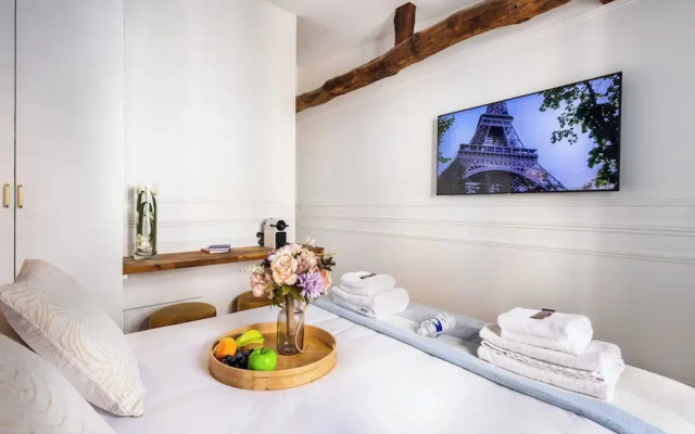 Charming Private Room in Pigalle