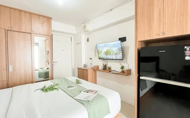 Strategic And Trendy Studio At Bassura City Apartment