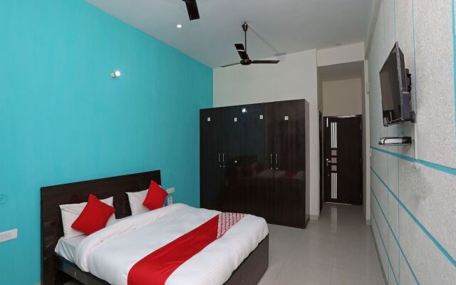 OYO 14634 Star Guest House