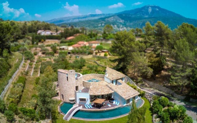 Fantastic Villa With Swimming Pool - 15min TO Mont