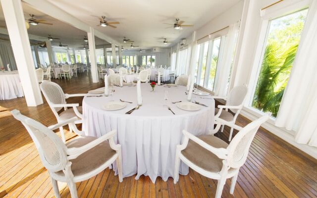 Fantasy Island Beach Resort, Dive and Marina All Inclusive