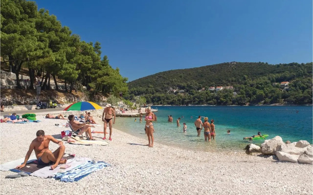 Holiday home Pucisca 40