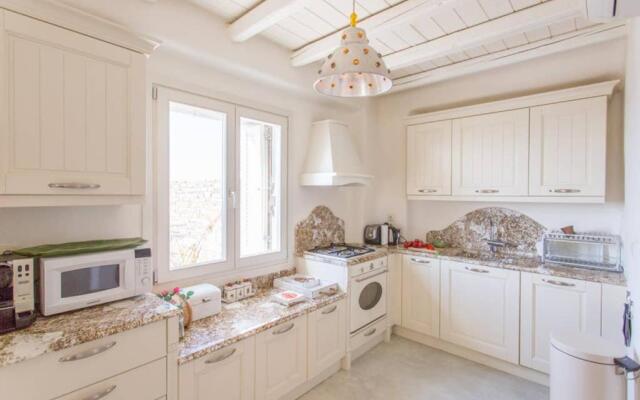 VILLA BEAUTIFIS in Kea, 4BDR/7prs, pool, seaview