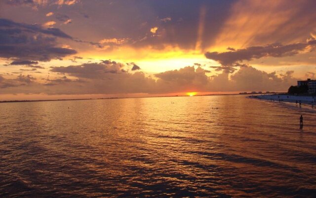 Rendezvous By The Sea