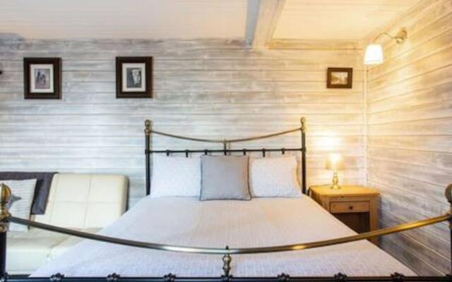 Loughview chalet