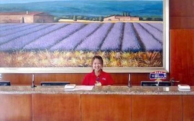 Hanting Express Qidong Jianghai Middle Road