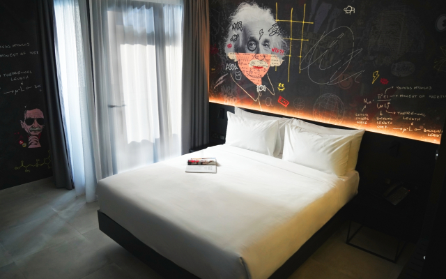 So City Hotel