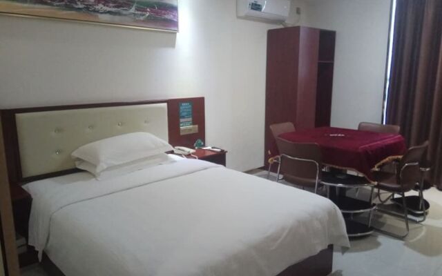 GreenTree Inn Xianning Railway Station Hotel