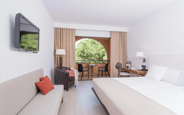 La Costa Golf & Beach Resort