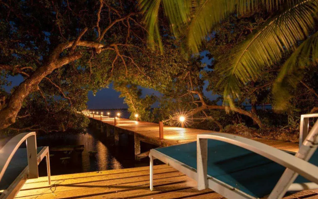 Casa Aakal Lagoon Front