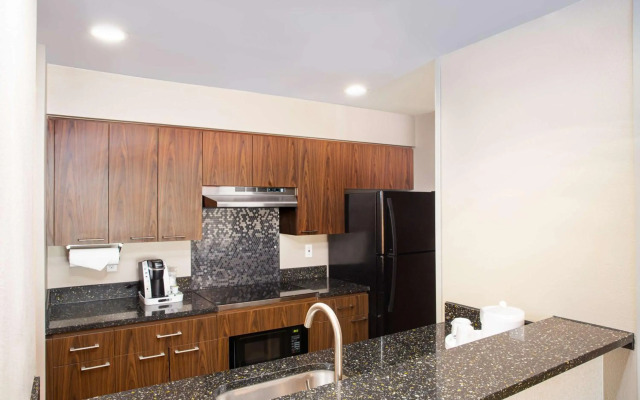 Hampton Inn & Suites Seattle-Downtown