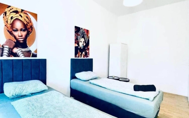 Spacious 4BR Apt Perfect for Groups