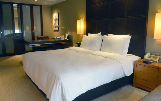 Отель Grand Millennium Beijing