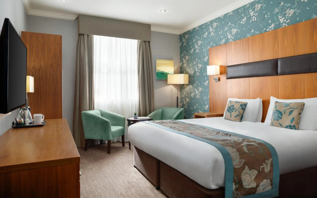 Ramada by Wyndham Cheltenham
