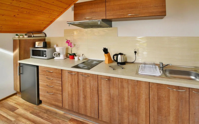 Apartment in Sianozety Near Sandy Beach