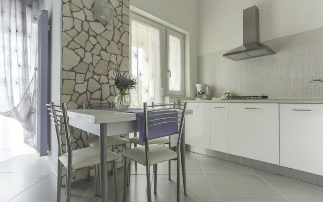 A Due Passi Dai Sassi