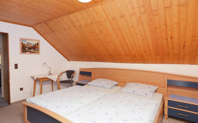 Comfortable Apartment in Polle Near the Forest