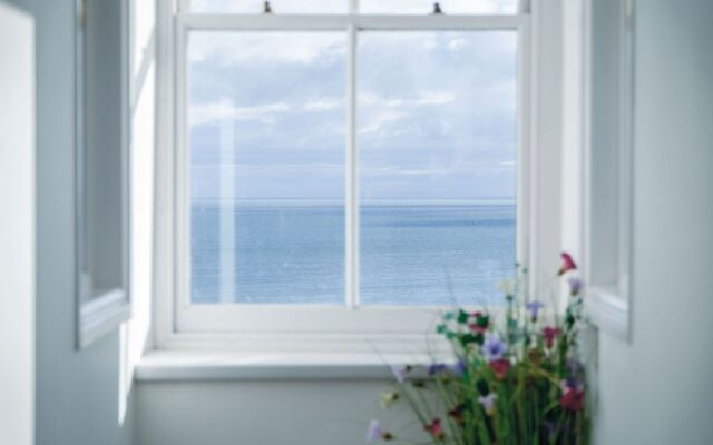 The Penthouse - Luxury 1 Bed - Panorama - Tenby