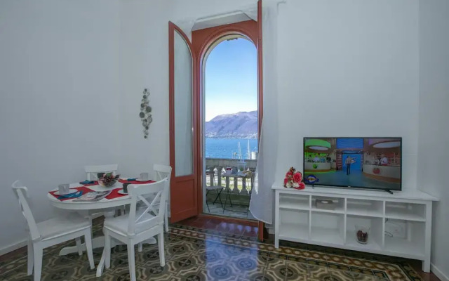 Residenza Gardenia Lake View Luino Center