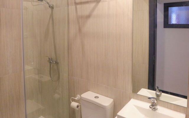 Caminha Hostel & Suites