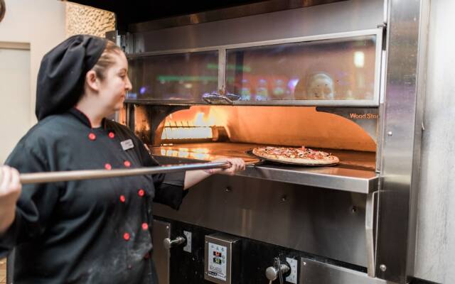 7 Cedars Hotel & Casino