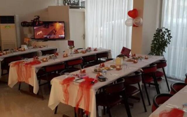 Ayatekla Otel