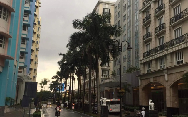 101 Newport Boulevard near NAIA Terminal 3
