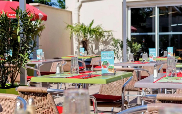 ibis Lyon Est Bron