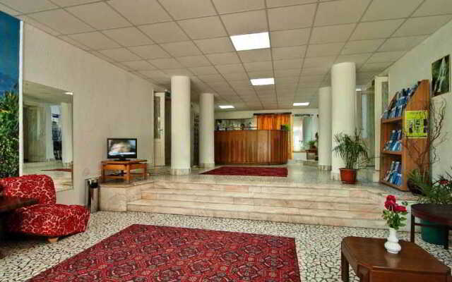 Hotel Diana