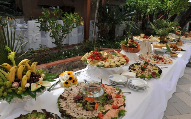 L'Incanto Restaurant & Suites