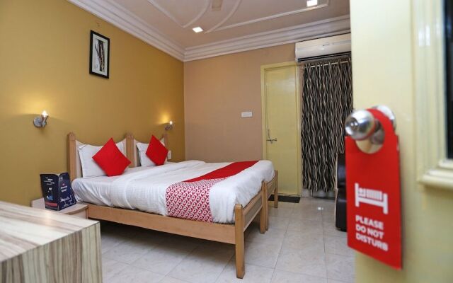 OYO 24860 Hotel Shiva International