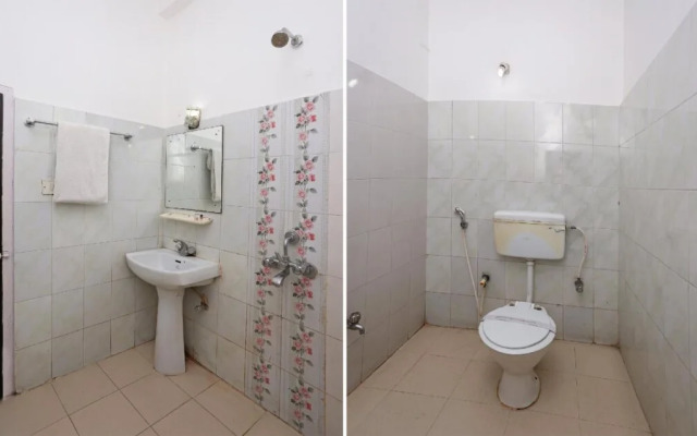 Hotel Blue Moon by OYO Rooms