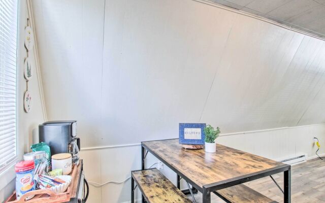 Charming Evanston A-frame: Dog Friendly!