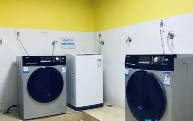 Wonder Land Hotel (Kunming Railway Station)