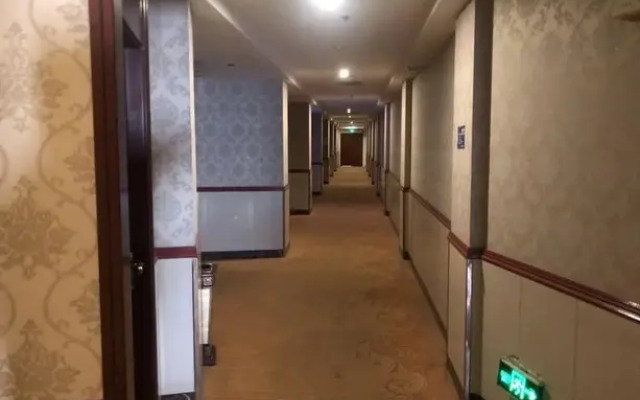 Charles Hotel