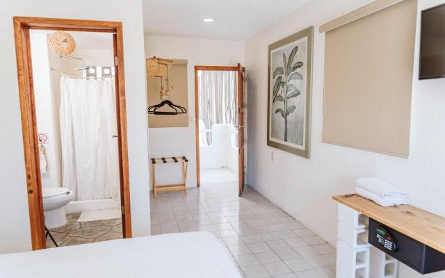 Ahava Hotel