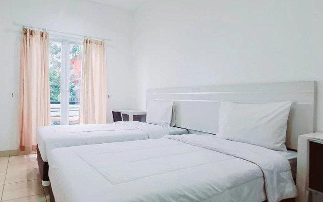 Gading Serpong Hotel Near Stadion Persita Redpartner