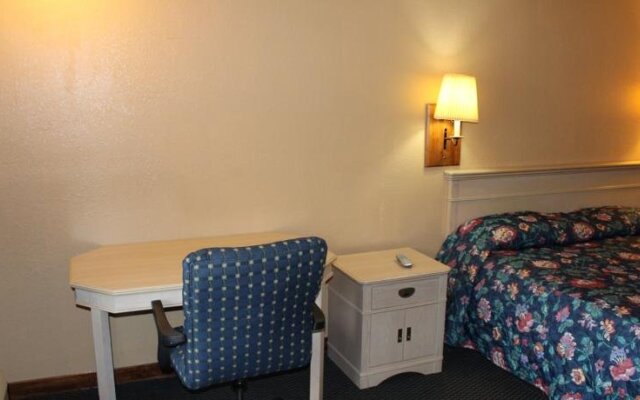 Hometown Inn Fort Wayne
