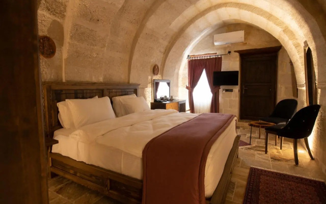 Medusa Cave Hotel