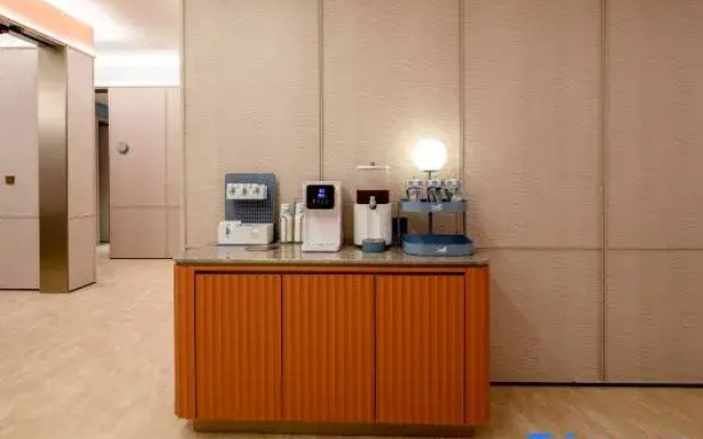 HanTing Hotel (Xinyang Luoshan Stadium)