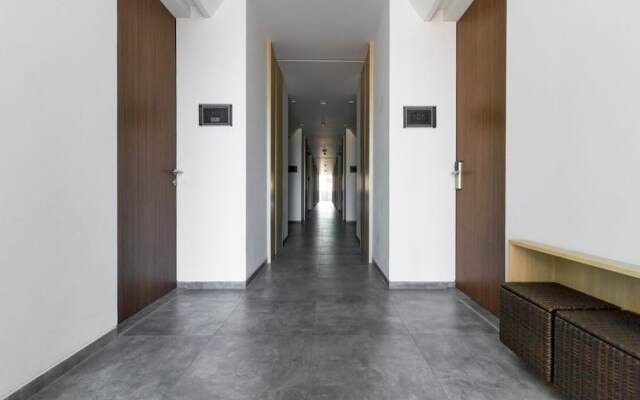 RedDoorz Plus near Perbanas
