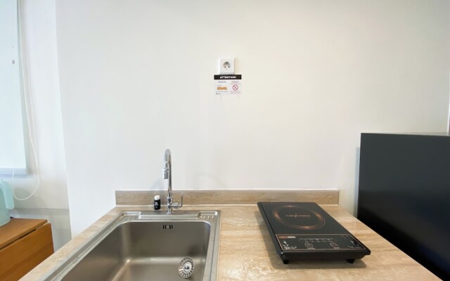 Modern And Homey 2Br At Meikarta Apartment