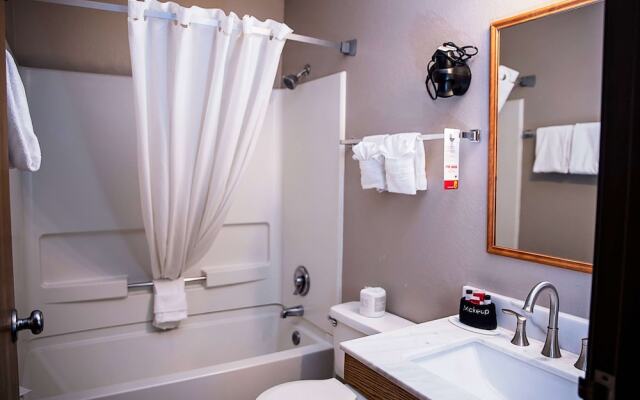 Super 8 By Wyndham Holbrook