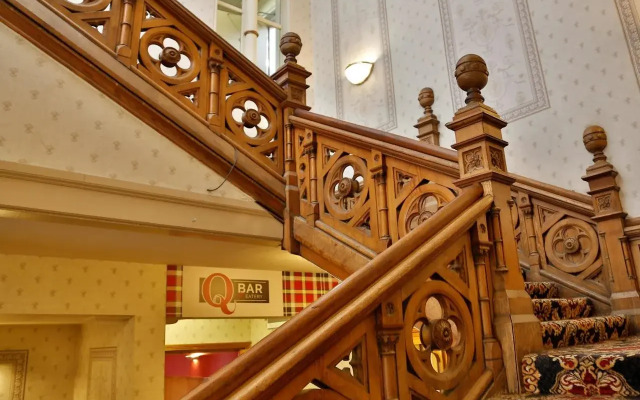 Queen's Hotel