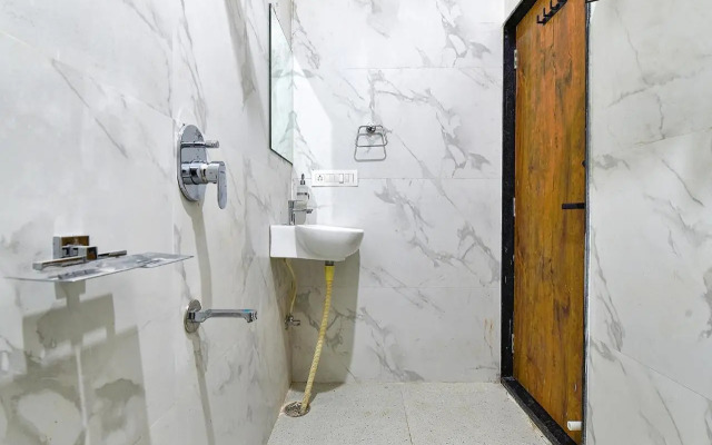 Fabhotel Infinity Blue