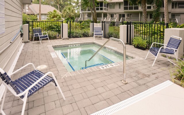 140beach 2 Bedroom Condo