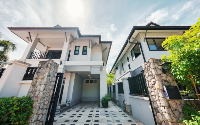 Patak 3 Bedroom Private Pool Villa