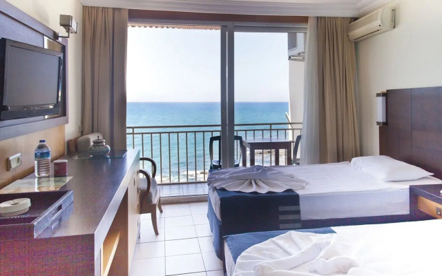 Yali Hotel